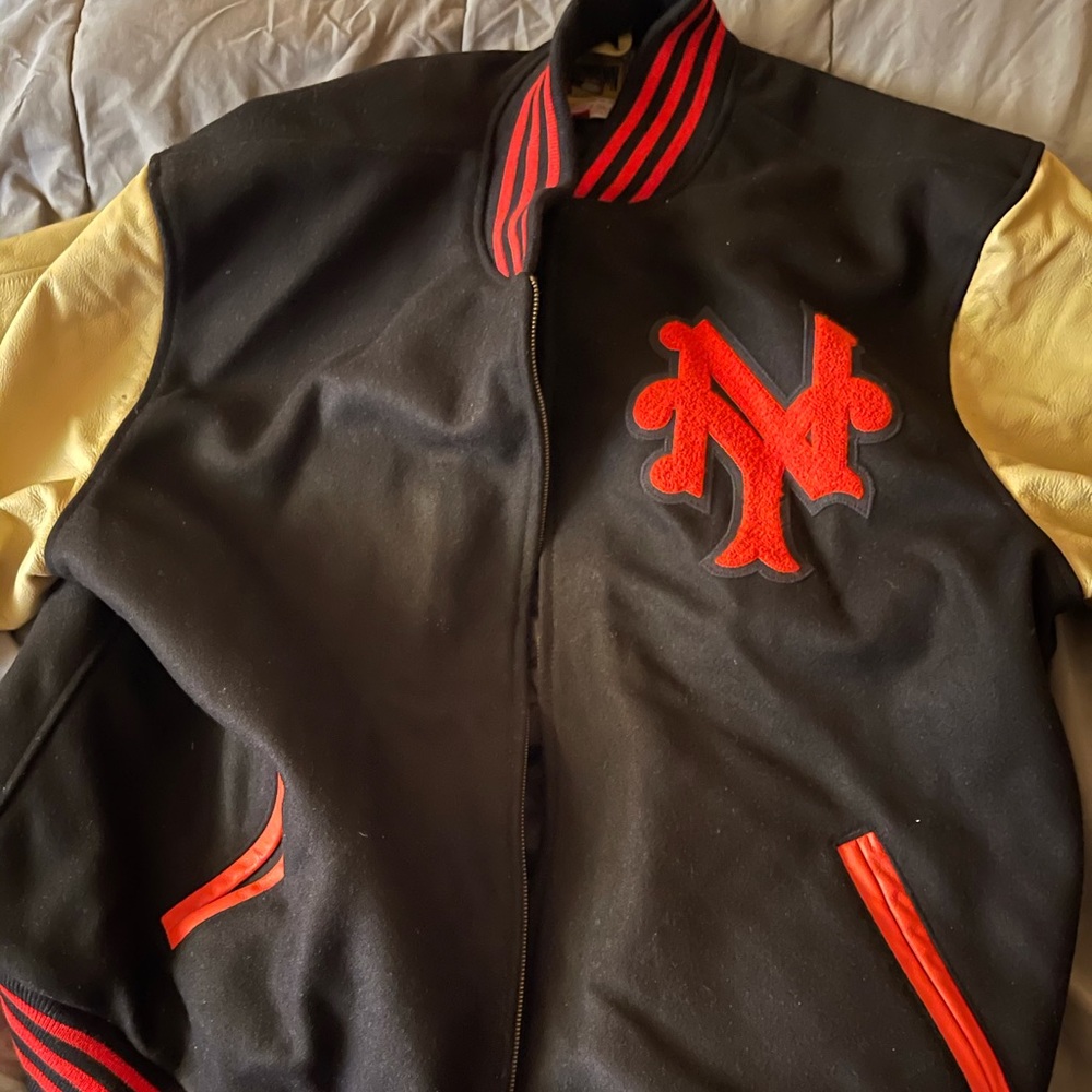 Authentic Mitchell & Ness Jacket - image 1